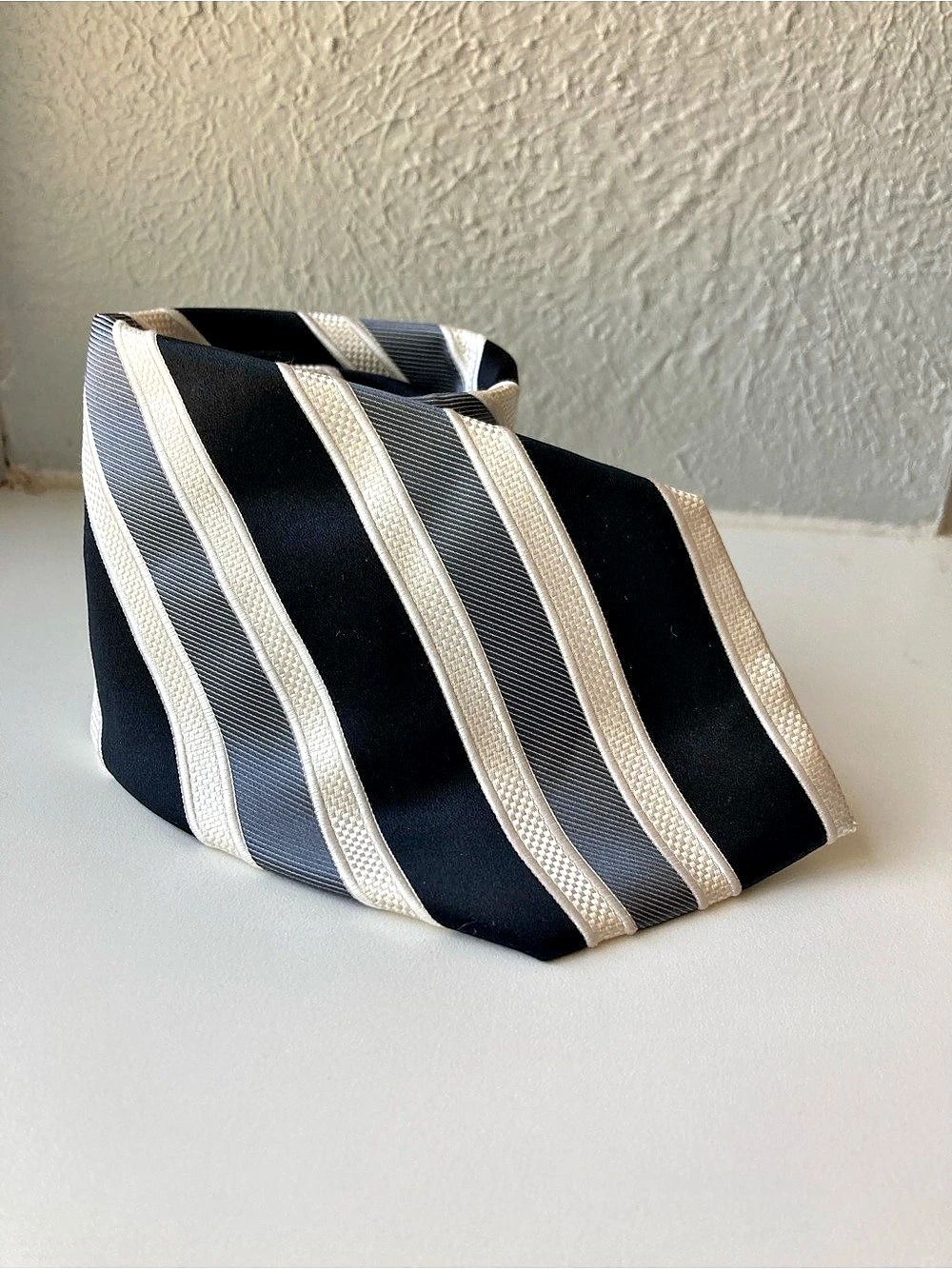Donald J. Trump Signature Collection Striped Silk Tie in Black & White Like New
